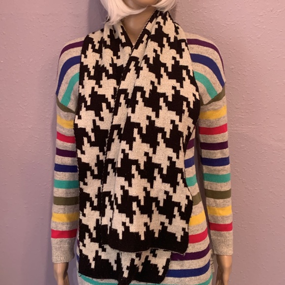 Vintage August Max Studio Scarf - Picture 4 of 6